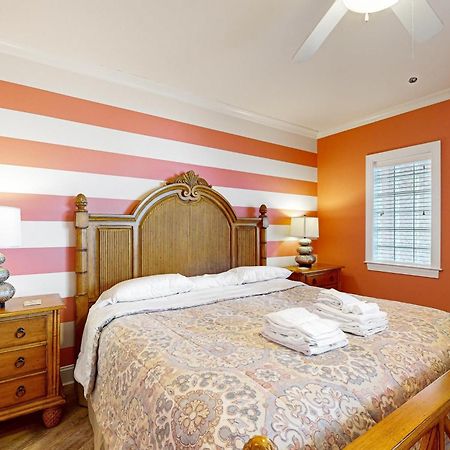 The Meridian Ocean City Room photo