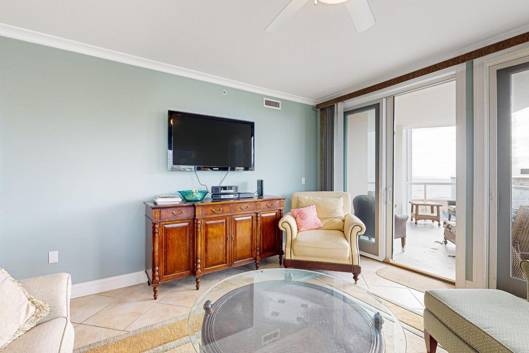 The Meridian Ocean City Room photo