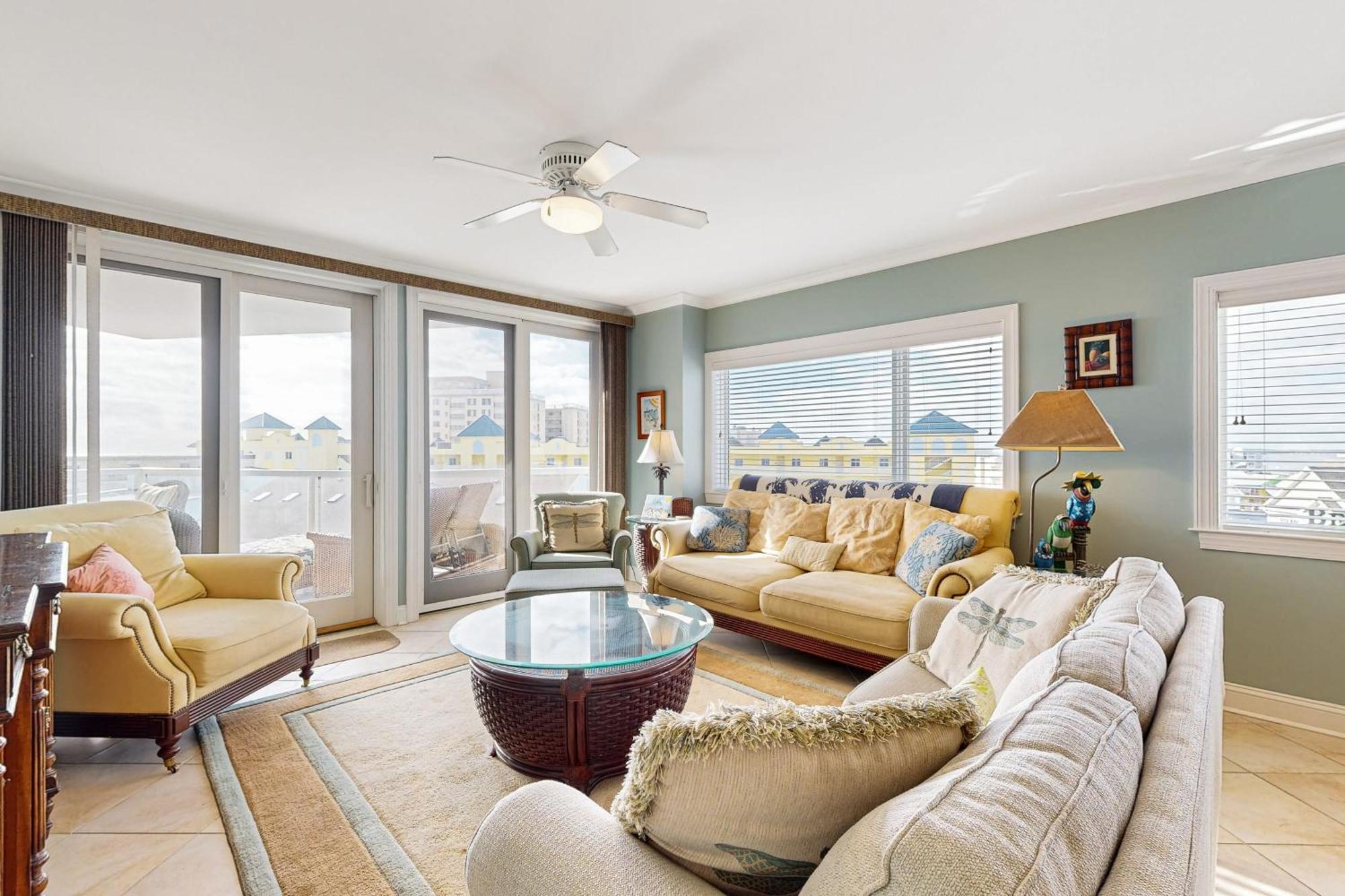 The Meridian Ocean City Room photo